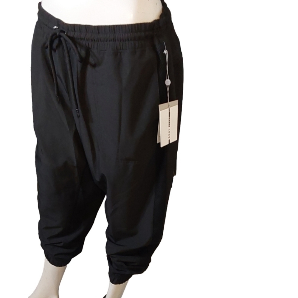 DKNY SPORT MESH TUXEDO BLACK ELASTIC WAIST PANTS  WOMEN'S‎ LARGE